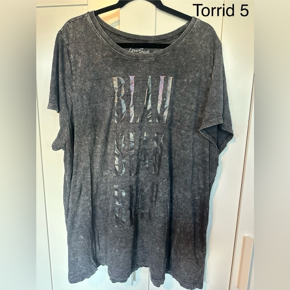 Torrid 5 LoveSick Vintage Tee - Triblend Blah Blah Blah Grey Wash